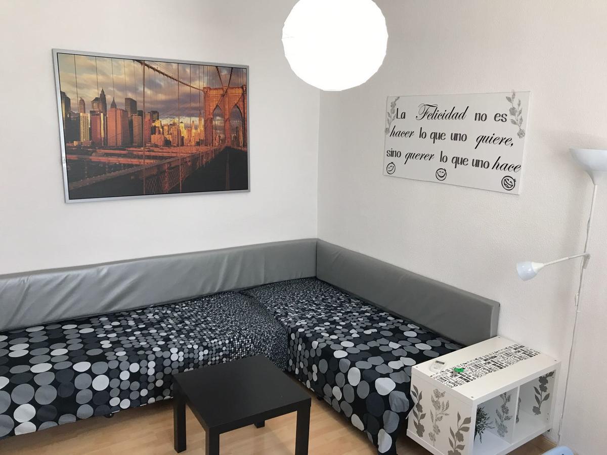 Latina Apartment Madrid Exterior photo