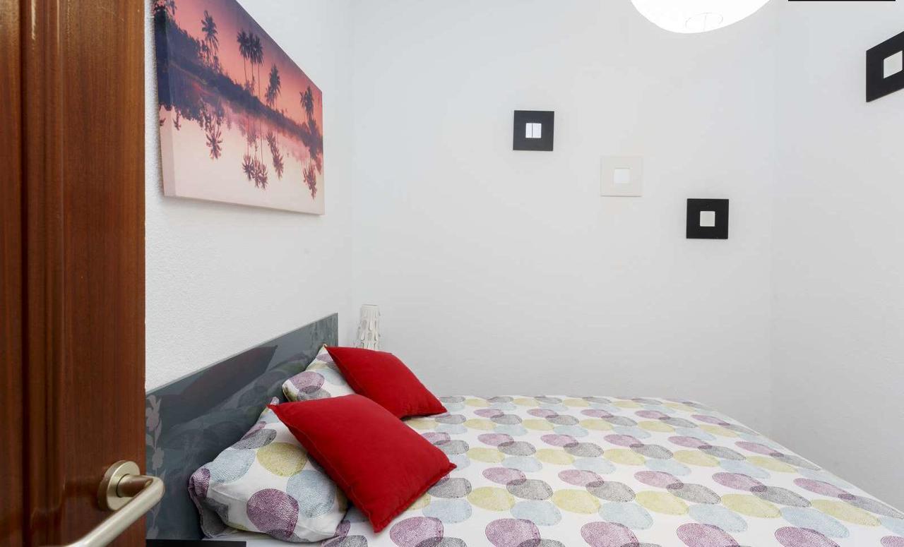 Latina Apartment Madrid Exterior photo